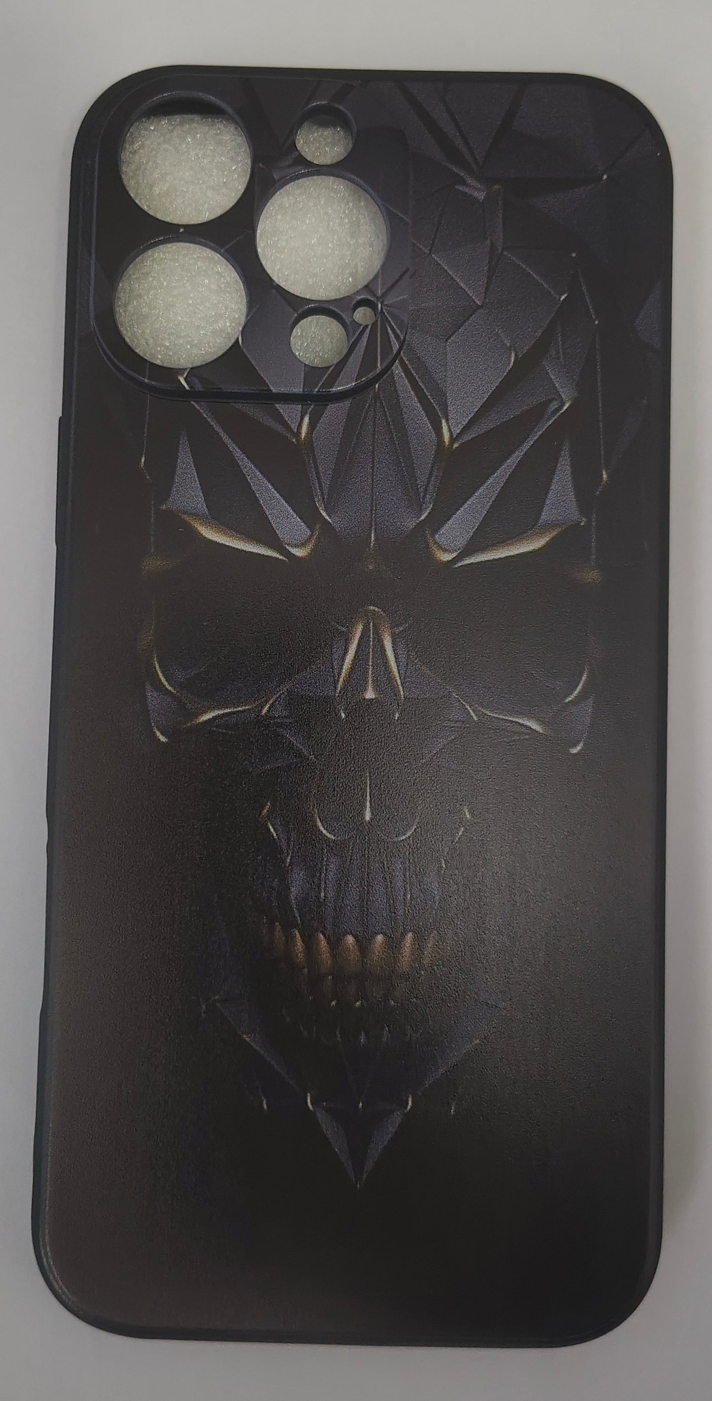 Skull iPhone 16 Pro Max phone cover
