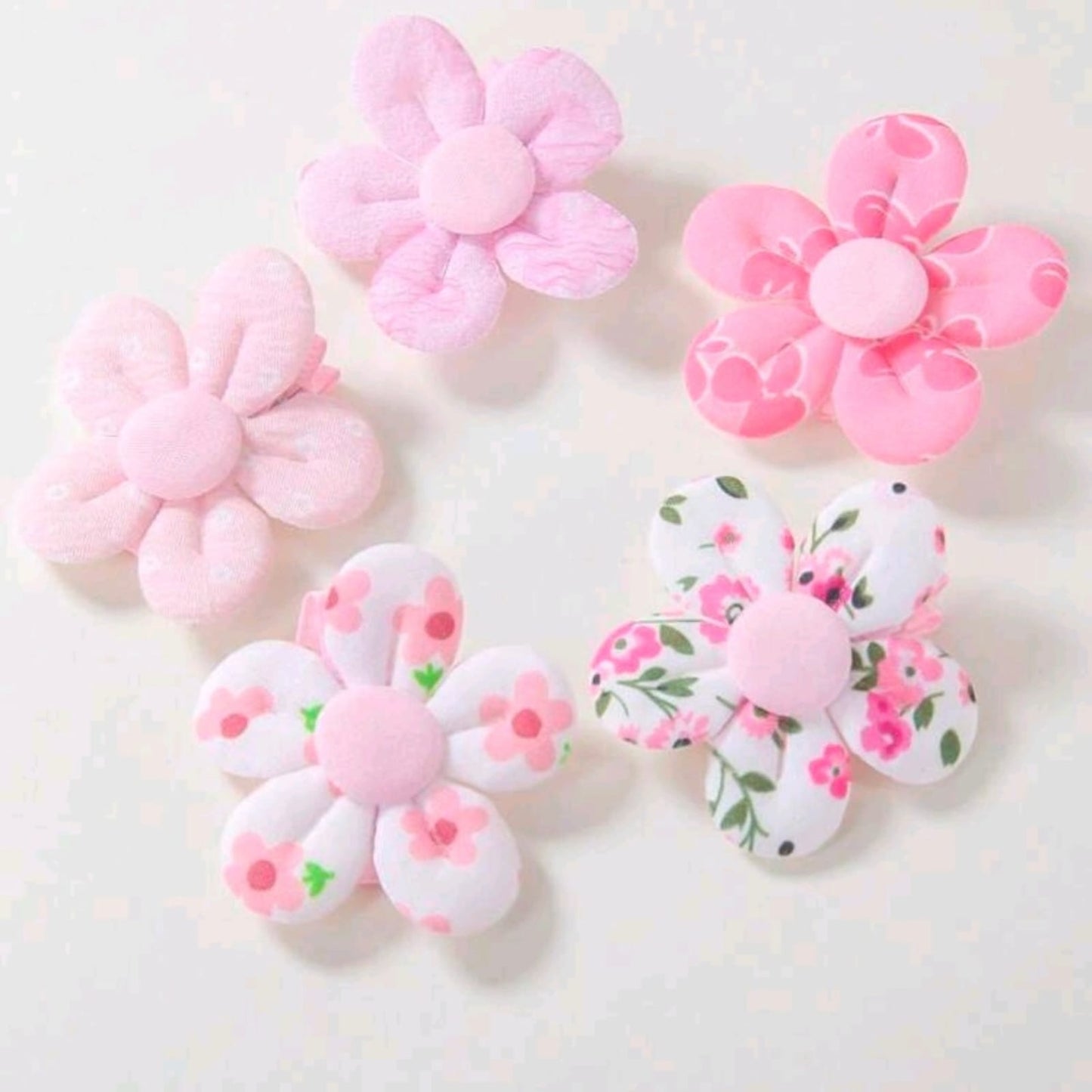 870Pcs Girls Hair Accessories (storage divider not included)