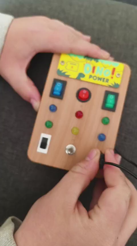 Montessori Busy Board with LED lights and switch (screwdriver included)